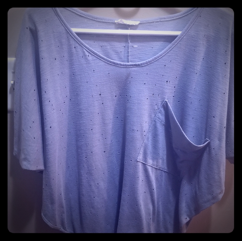 Ladies gray shirt